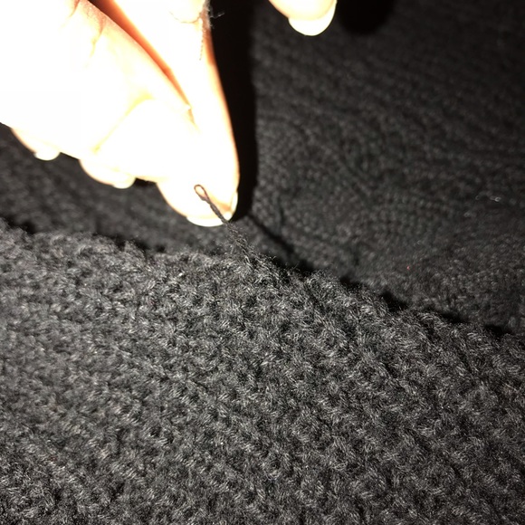 Cable knit pullover - Picture 3 of 4